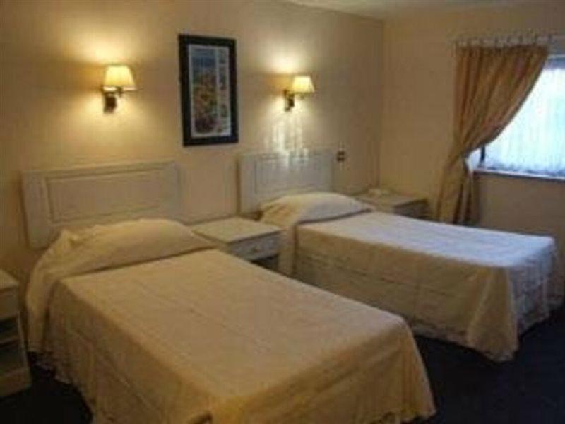 The Amblehurst Hotel Сейл Екстер'єр фото